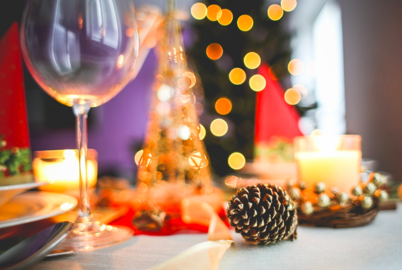 Holiday table decorations