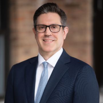 Alex thiersch 2025 headshot